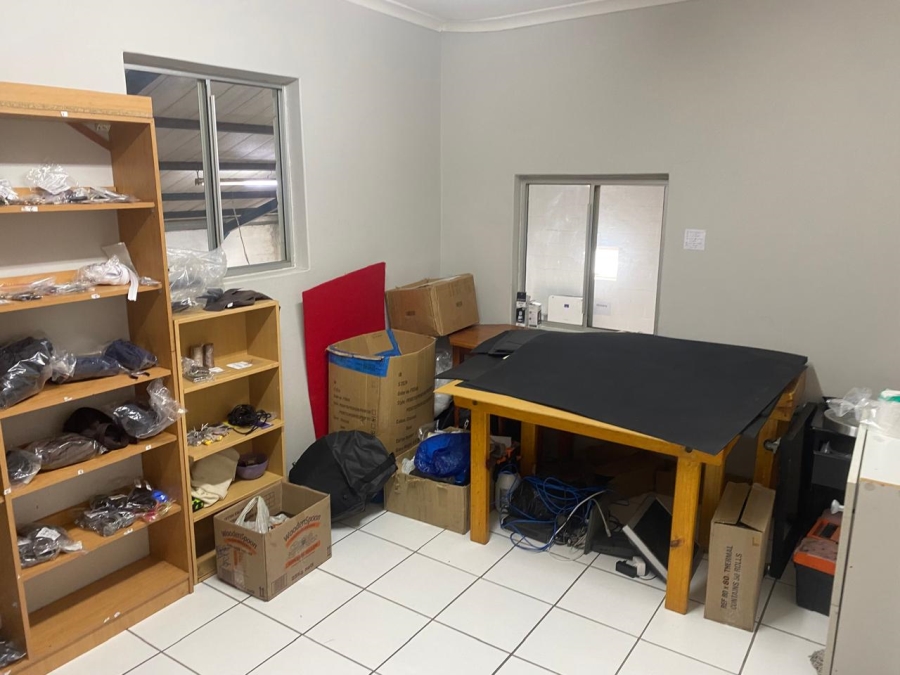 To Let commercial Property for Rent in Stikland Western Cape